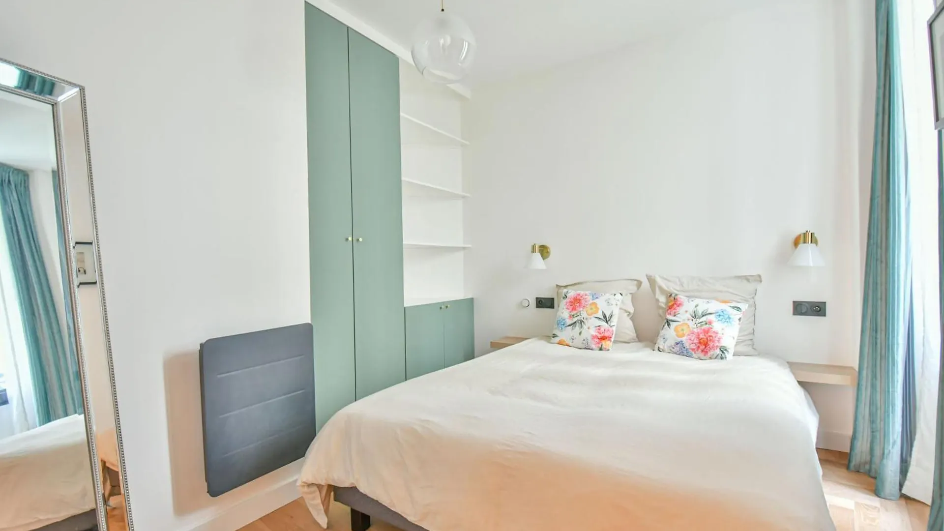 Appartement Duplex A Paris Saint-Ambroise 0*,