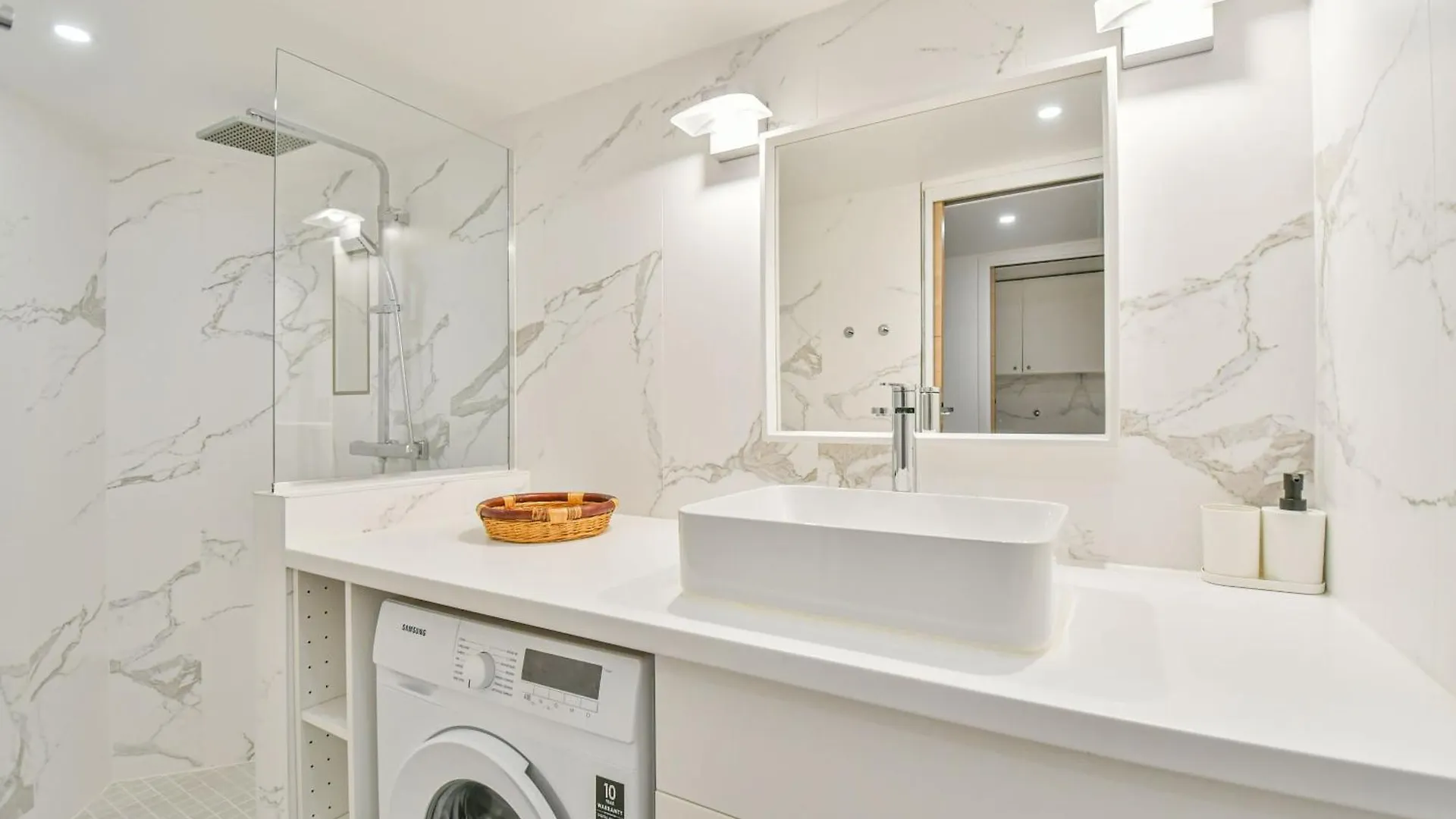 Appartement Duplex A Paris Saint-Ambroise 0*,  France